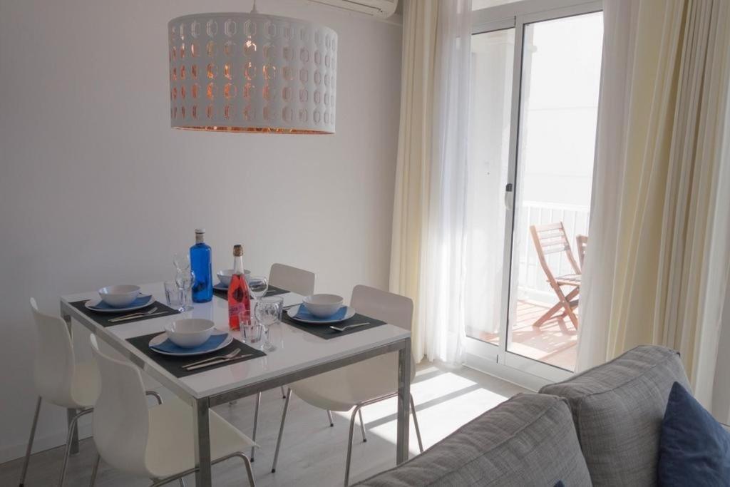 Warm Sands Apartment By Hello Homes シッチェス エクステリア 写真