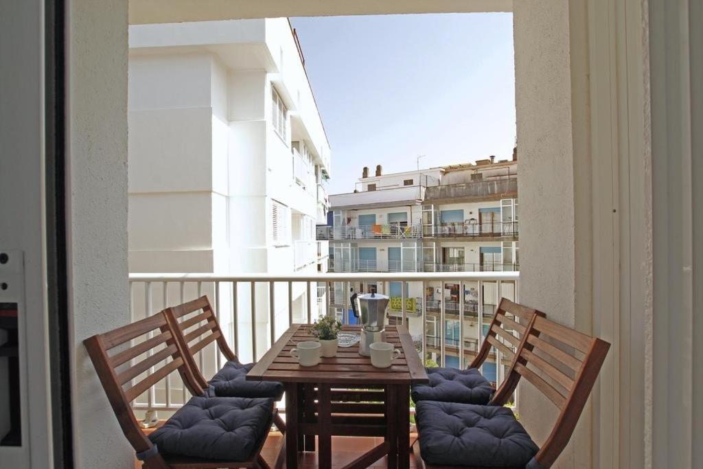 Warm Sands Apartment By Hello Homes シッチェス エクステリア 写真