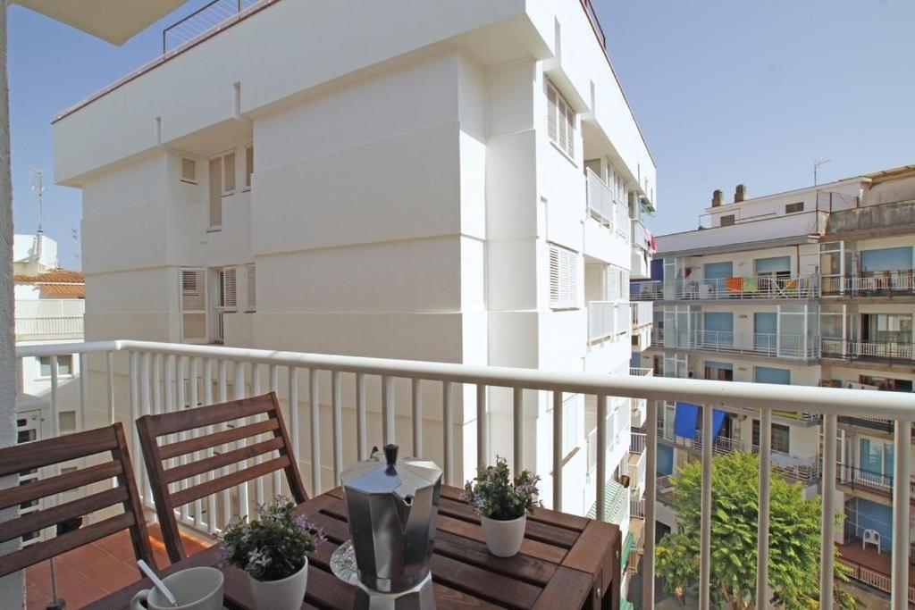 Warm Sands Apartment By Hello Homes シッチェス エクステリア 写真