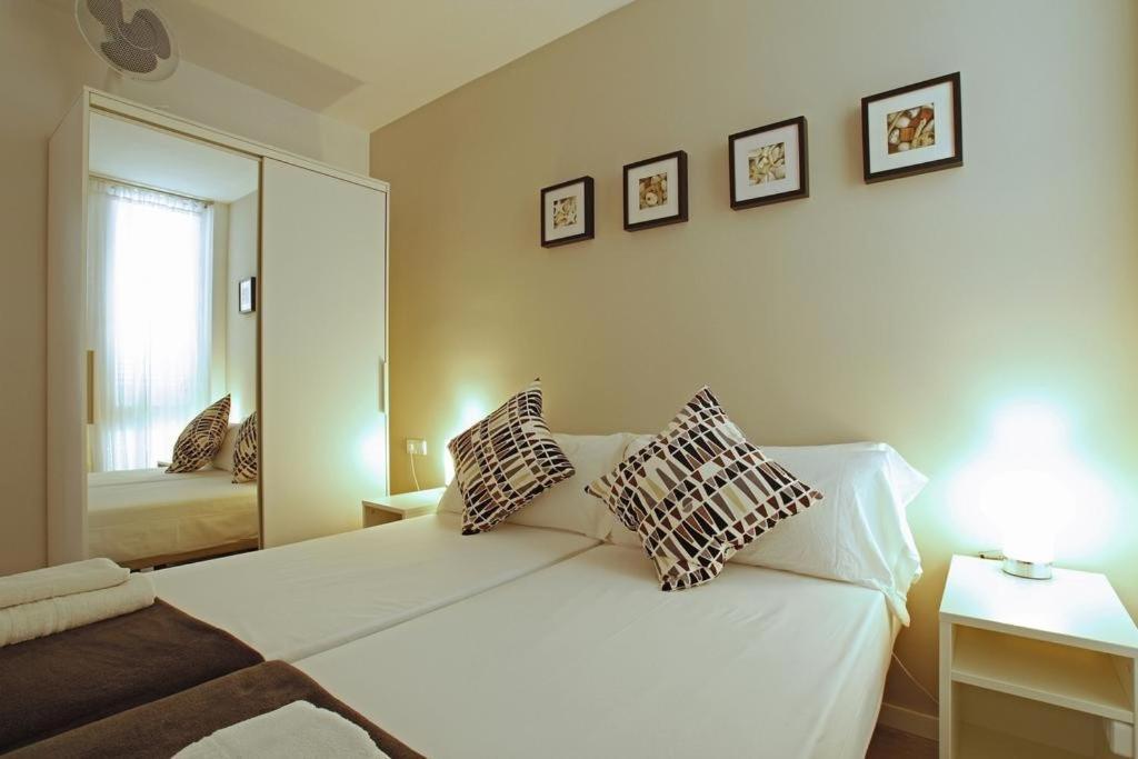 Warm Sands Apartment By Hello Homes シッチェス エクステリア 写真