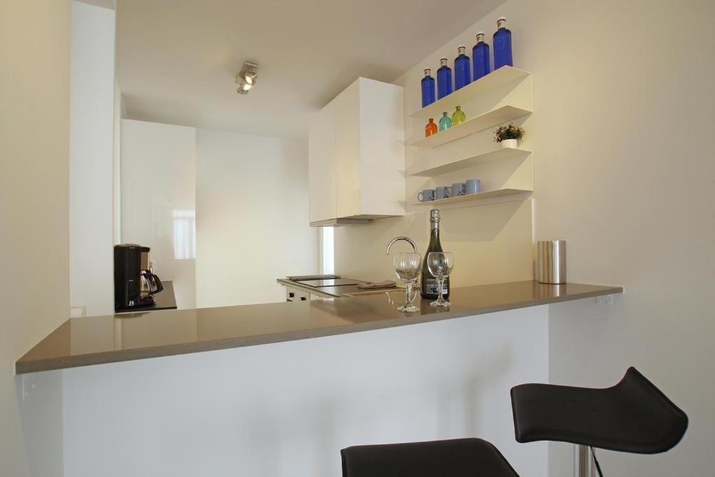 Warm Sands Apartment By Hello Homes シッチェス エクステリア 写真
